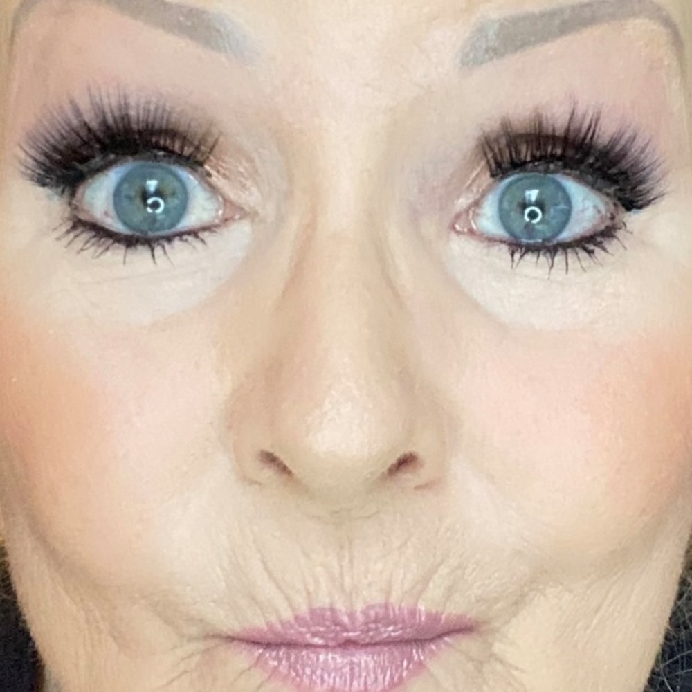 Meet your Posher, Pam